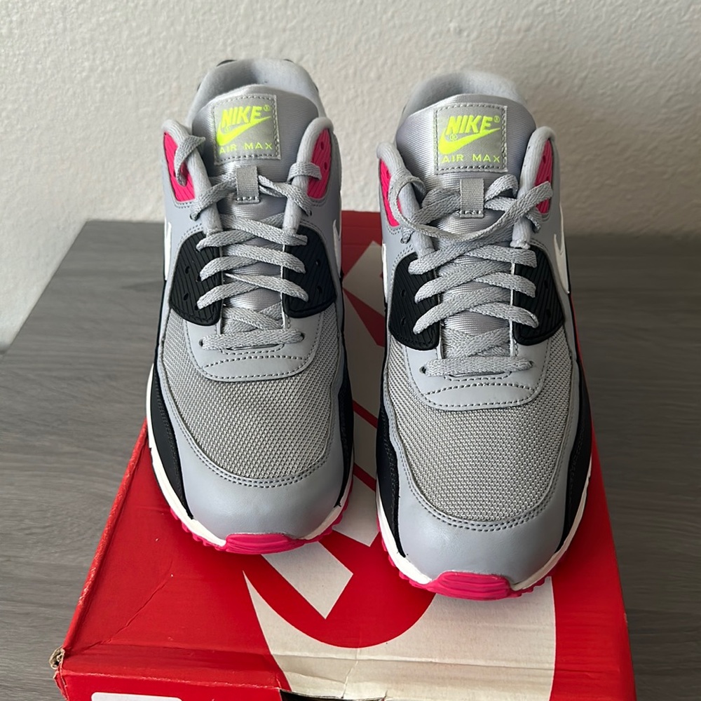 Nike Air Max 90 Essential